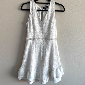 Adorable White Lace Casual Lulu Dress - Perfect for a bride to be! - MEDIUM